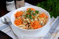 Фото приготовления рецепта: Салат из куриной печени с морковью по-корейски и маринованными огурцами - шаг №14