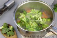 Фото приготовления рецепта: Суп из брокколи - шаг №8