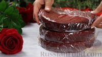 Фото приготовления рецепта: Торт "Красный бархат" - шаг №14