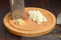 Фото приготовления рецепта: Макароны с куриным фаршем в молочно-сырном соусе, на сковороде - шаг №3