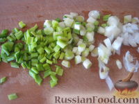 Фото приготовления рецепта: Омлет по-болгарски - шаг №7