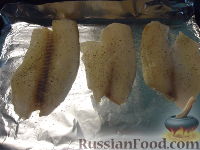 Фото приготовления рецепта: Тилапия с зеленой фасолью и рисом - шаг №6