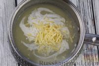 Фото приготовления рецепта: Крем-суп из цветной капусты и картофеля, с сыром - шаг №13