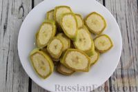 Фото приготовления рецепта: Канапе с ананасом - шаг №5