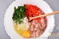 Фото приготовления рецепта: Рубленые куриные котлеты с рисом и болгарским перцем - шаг №6