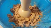 Фото приготовления рецепта: Домашний паштет из шпрот и консервированной фасоли с варёными яйцами - шаг №5