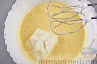 Фото приготовления рецепта: Йогуртовый пирог-суфле (без муки) - шаг №9
