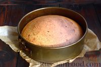 Фото приготовления рецепта: Маковый пирог на сметане, со сливочной карамелью и семечками - шаг №13