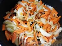 Фото приготовления рецепта: Булгур с фрикадельками и овощами (на сковороде) - шаг №7