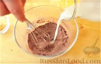 Фото приготовления рецепта: Сдобные булочки "Розочки" с шоколадной начинкой - шаг №11