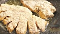 Фото приготовления рецепта: Куриные грудки с надрезами "Гребешки", жаренные в панировке - шаг №12
