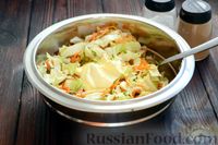 Фото приготовления рецепта: Салат из пекинской капусты с копчёной курицей и морковью по-корейски - шаг №7