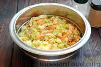 Фото приготовления рецепта: Салат из пекинской капусты с копчёной курицей и морковью по-корейски - шаг №8