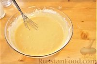 Фото приготовления рецепта: Заливной пирог на кефире, с мясными фрикадельками - шаг №10