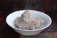 Фото приготовления рецепта: Московский борщ со свининой и сосисками - шаг №6