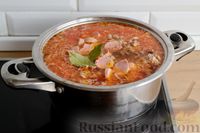 Фото приготовления рецепта: Московский борщ со свининой и сосисками - шаг №16