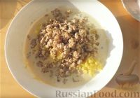 Фото приготовления рецепта: Картофельная запеканка с фаршем и сыром - шаг №10