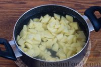 Фото приготовления рецепта: Горячий свекольник с фасолью, шампиньонами и щавелем - шаг №6