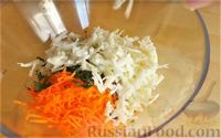 Фото приготовления рецепта: Куриные рулетики с морковно-сырной начинкой, в манной панировке - шаг №3