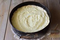 Фото приготовления рецепта: Дрожжевой пирог с вишней, творогом и кокосовой стружкой - шаг №14