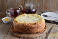 Фото приготовления рецепта: Дрожжевой пирог с вишней, творогом и кокосовой стружкой - шаг №16