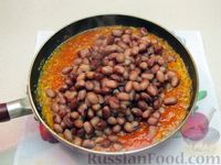 Фото приготовления рецепта: Фасоль с овощами в томатном соусе - шаг №12