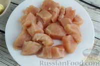 Фото приготовления рецепта: Фрикасе из куриного филе в сливочном соусе - шаг №2