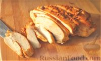 Фото приготовления рецепта: Запечённая куриная грудка с надрезами-ромбиками (в чесночно-медовом маринаде) - шаг №9