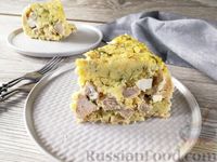 Фото приготовления рецепта: Картофельный пирог-перевёртыш со свининой и яйцом - шаг №22