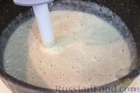 Фото приготовления рецепта: Крем-суп из шампиньонов и картофеля - шаг №7