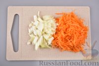 Фото приготовления рецепта: Говяжья печень в сметане, с овощами - шаг №3