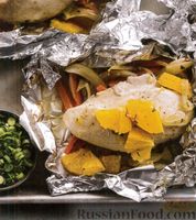 Фото приготовления рецепта: Слоёный салат с курицей, морковью, яблоком и киви - шаг №6