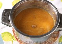 Фото приготовления рецепта: Тыквенный суп-пюре с булгуром и фрикадельками - шаг №10