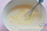 Фото приготовления рецепта: Заварные блины на молоке и кипятке - шаг №9