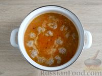 Фото приготовления рецепта: Суп с фрикадельками, рисом и грецкими орехами - шаг №15
