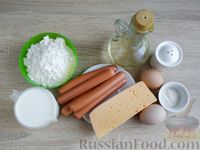 Фото приготовления рецепта: Заливной пирог на кефире, с сосисками и сыром - шаг №1