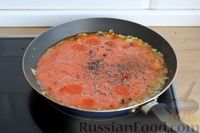 Фото приготовления рецепта: Мясные тефтели с грибами и брынзой, в томатном соусе - шаг №15
