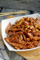 Фото приготовления рецепта: Куриное филе с консервированной кукурузой и сладким перцем, в соевом соусе - шаг №16