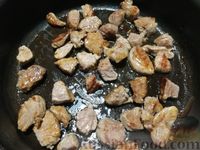 Фото приготовления рецепта: Рис со свининой и морковью по-корейски (на сковороде) - шаг №3