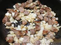 Фото приготовления рецепта: Рис со свининой и морковью по-корейски (на сковороде) - шаг №5