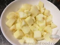 Фото приготовления рецепта: Салат с курицей, яблоками и мандаринами - шаг №8
