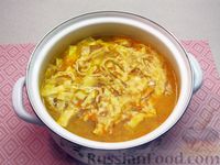 Фото приготовления рецепта: Куриный суп с лапшой и яичными блинчиками - шаг №15