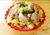 Фото к рецепту: Тушёная курица с картошкой и галушками