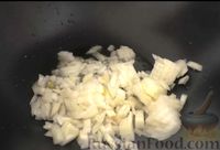 Фото приготовления рецепта: Рулет из лаваша с мясным фаршем, капустой и морковью - шаг №2