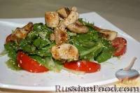 Фото к рецепту: Салат с куриным филе и спаржей