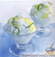 Фото к рецепту: Силлабаб с лимоном и лаймом