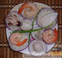 Фото к рецепту: Закуска из риса и морепродуктов