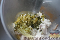Фото приготовления рецепта: Суп-пюре с брокколи и курицей - шаг №5