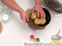 Фото приготовления рецепта: Рис с колбасой и помидорами, на сковороде - шаг №6