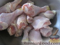 Фото приготовления рецепта: Куриное мясо, запечeнное в маринаде - шаг №2